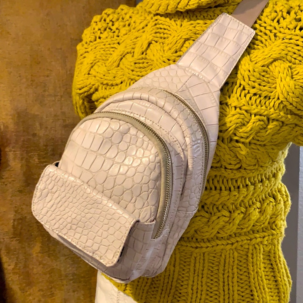 Urban Originals Cream Embossed Crossbody Bag.